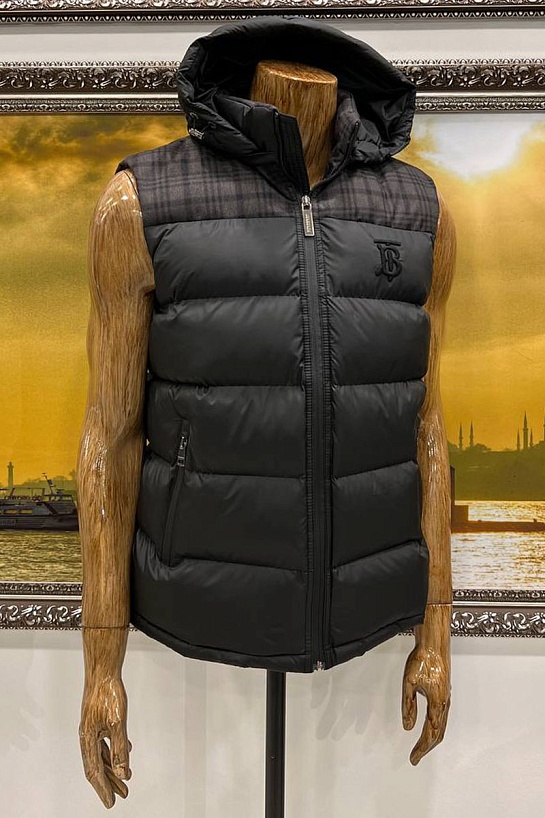 Мужской чёрный жилет Burberry