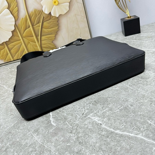 Кожаный портфель Montblanc Sartorial Premium 39.5x30x5.5 см   