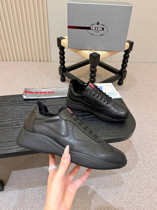 Кожаные кроссовки с мехом Prada America's Cup