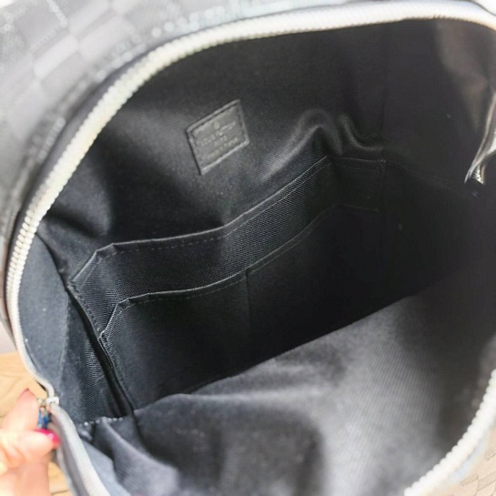 Кожаный рюкзак Louis Vuitton Discovery PM 38x28 см