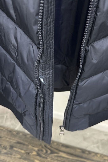 Куртка синего цвета Tommy Hilfiger logo-patch   
