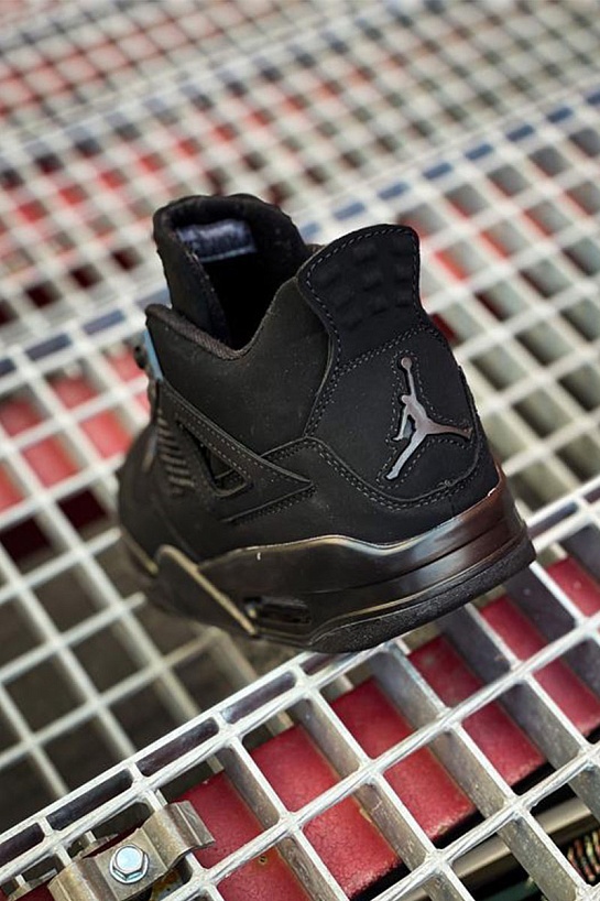 Кроссовки Nike Air Jordan 4 Retro "Black Cat"