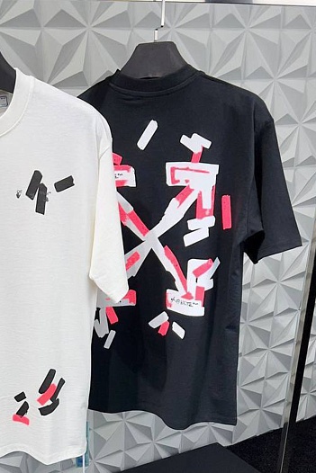 Чёрная оверсайз футболка Off-White Arrow   