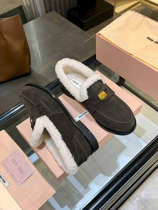 Женские лоферы с мехом MIU MIU premium  - Brown