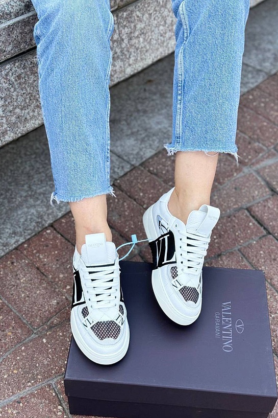 Женские комбинированные кроссовки Valentino "VLTN" - White / Black