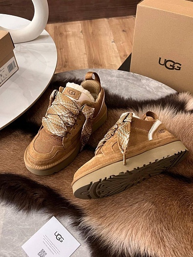 Женские ботинки с мехом UGG Lowmel - Chestnut   