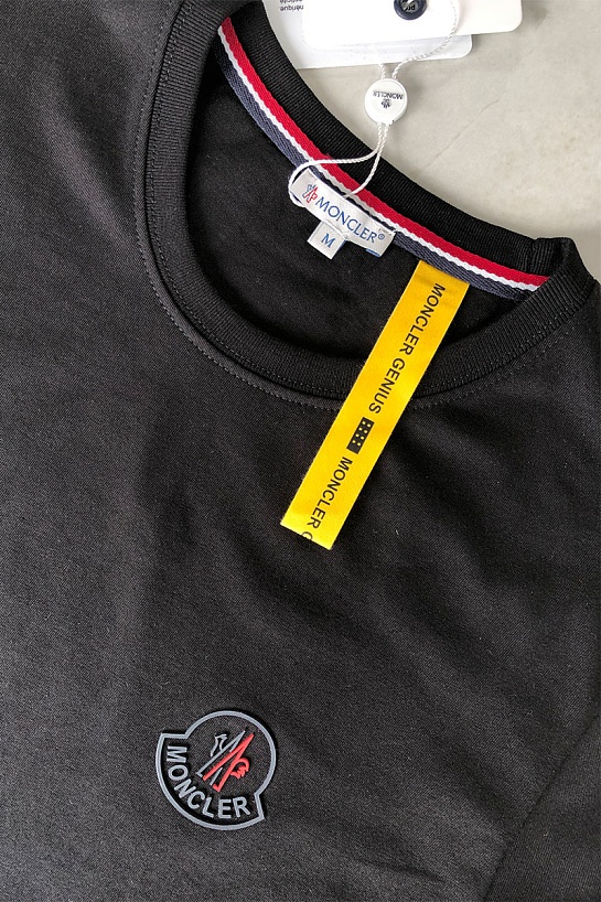 Мужская брендовая футболка Moncler Rubber Logo - Black