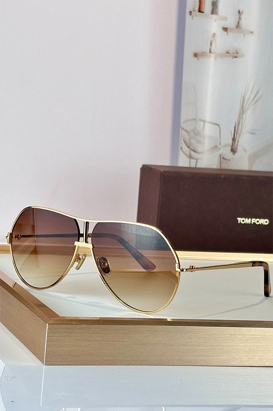 Солнцезащитные очки Tom Ford Rickie