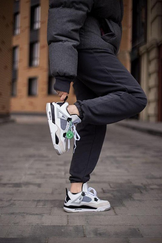Кроссовки ANike J4 Retro "Military Black"