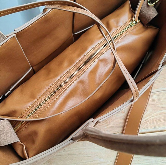 Замшевая сумка-тоут Bottega Veneta Arco Medium 36x25 см - Brown