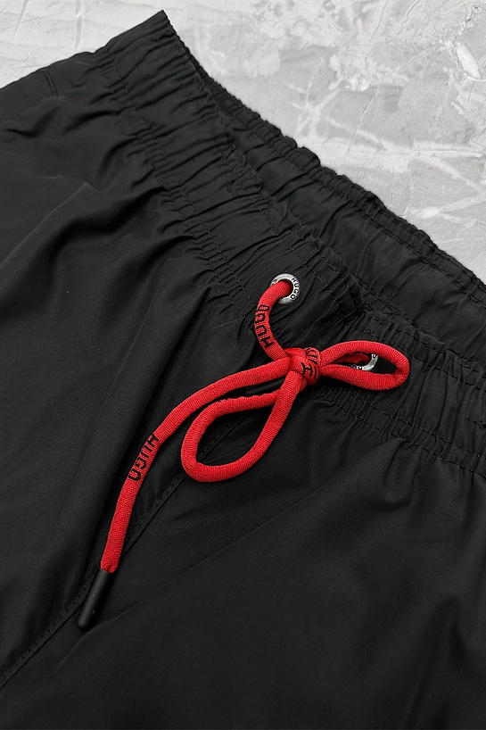 Мужские чёрные шорты Hugo Boss Dugo logo-embroidered