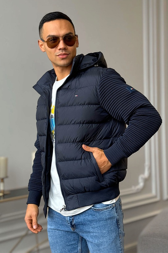 Тёмно-синяя куртка Tommy Hilfiger с вязанными рукавами logo-embroidered