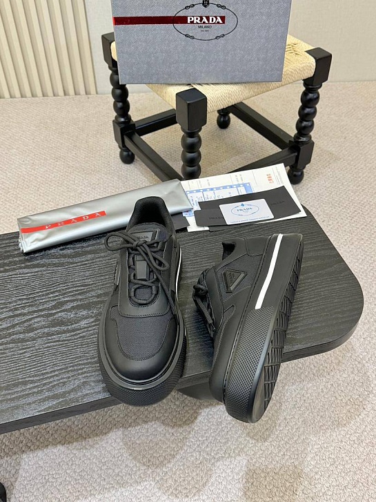 Комбинированные кроссовки Prada logo-plaque - Black