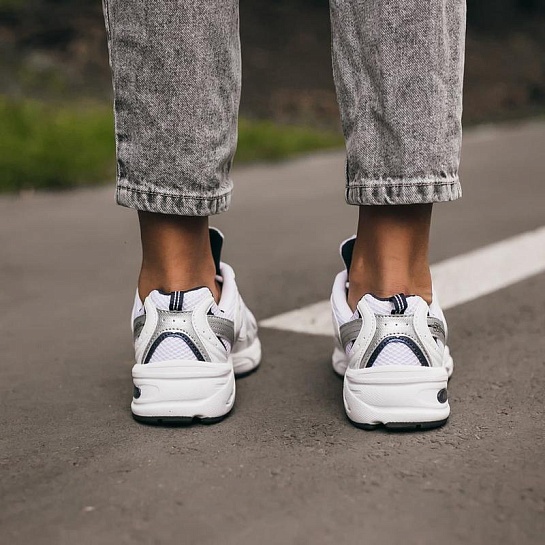 Кроссовки New Balance 530 Abzorb  - White / Grey