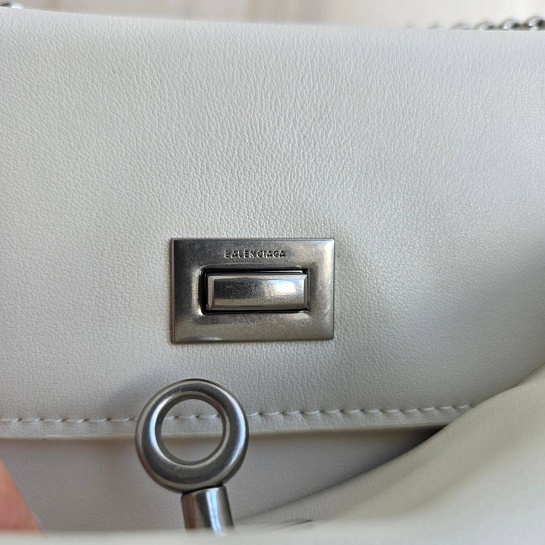 Кожаная сумка Balenciaga Rodeo 34x19 см