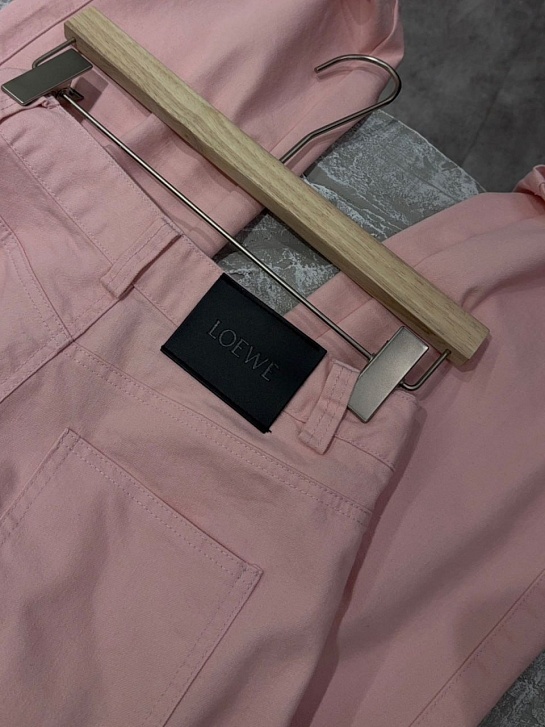 Розовые женские джинсы Loewe