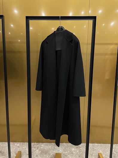 Женское кашемировое пальто чёрного цвета Max Mara   