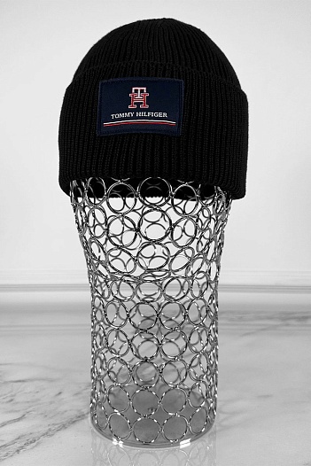 Мужская чёрная шапка Tommy Hilfiger logo-patch   