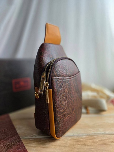 Кожаная сумка Etro Sling с узором пейсли 28x18 см   