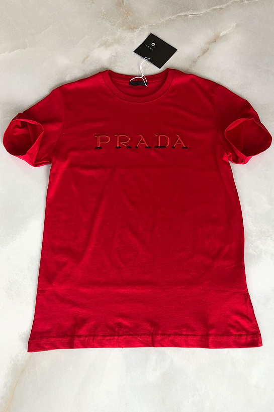 Красная мужская футболка Prada embroidered logo