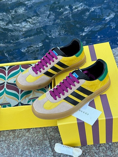 Женские кроссовки Gucci x Adidas Gazelle Collaboration - Beige   