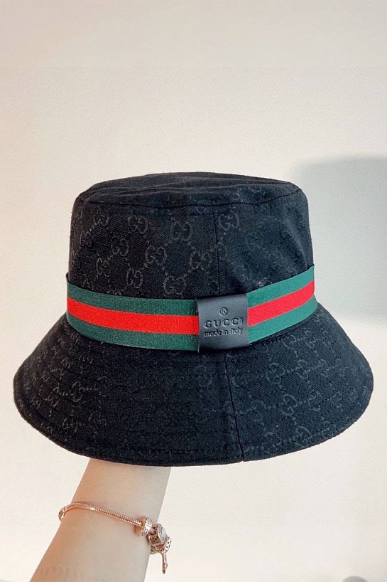 Чёрная панама Gucci GG Supreme