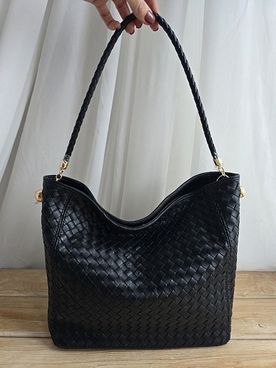 Кожаная сумка Bottega Veneta 33x26 см   