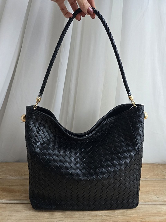 Кожаная сумка Bottega Veneta 33x26 см