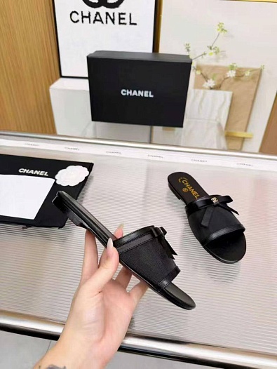 Женские кожаные шлёпанцы Chanel premium   