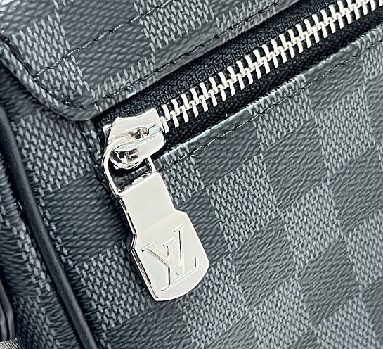 Кожаная сумка Louis Vuitton District Messenger PM Premium 26x20x7 см