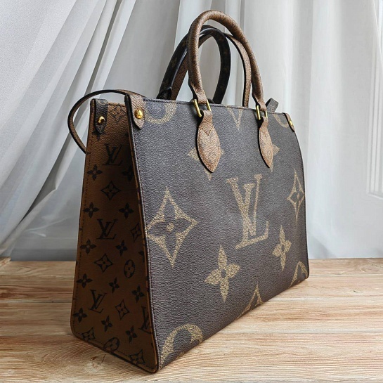 Кожаная сумка Louis Vuitton OnTheGo MM 35x26 см