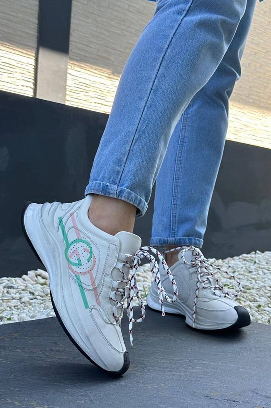 Женские кожаные кроссовки Gucci GG Run