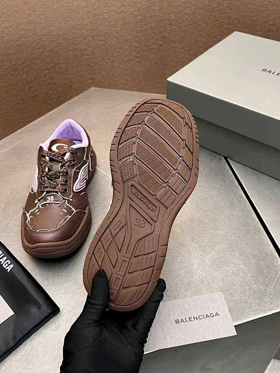 Женские кожаные кроссовки Balenciaga Hamptons Worn-Out premium