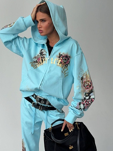 Голубой женский костюм Balenciaga   