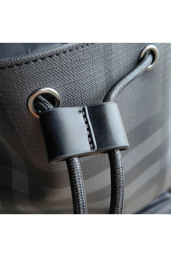 Кожаный рюкзак Burberry London Check 40х30 см