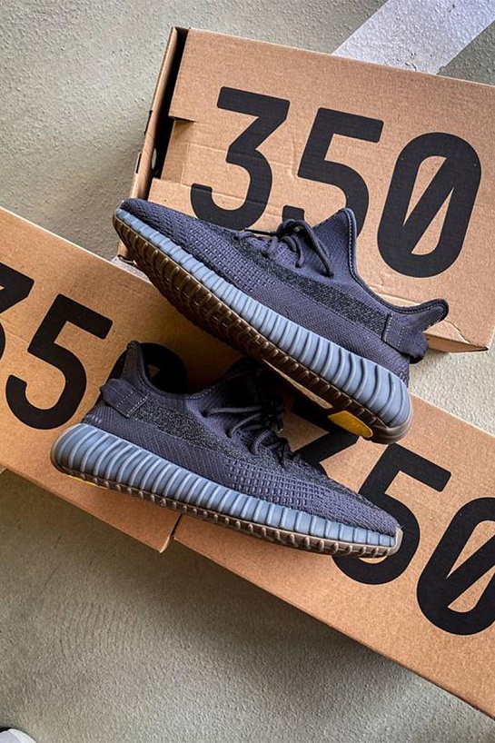 Кроссовки Adidas Yeezy Boost 350 V2 “Black Cinder”