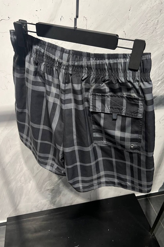 Мужские шорты Burberry Black Check