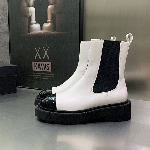 Женские кожаные сапоги Chanel Cruise premium - White / Black   