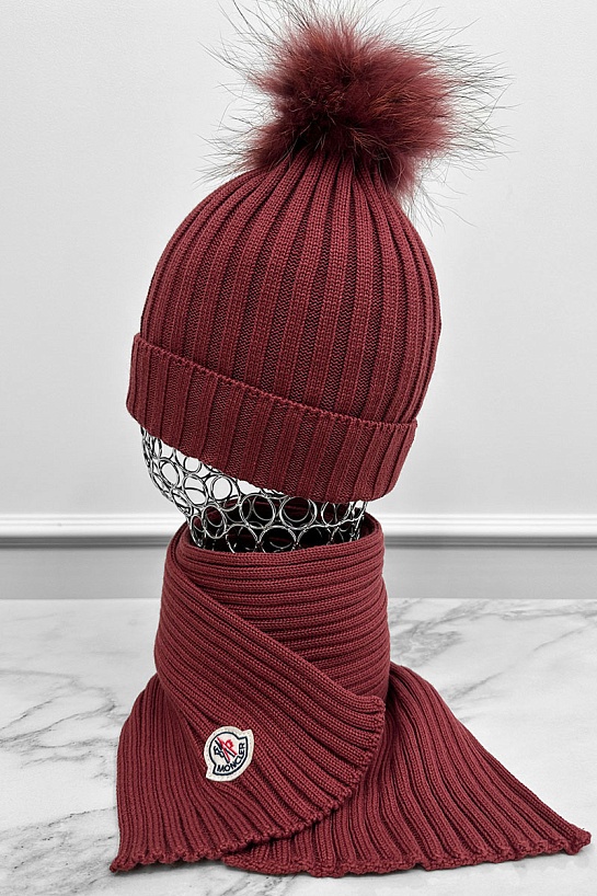 Комплект из шапки и шарфа бордового цвета Moncler logo-patch