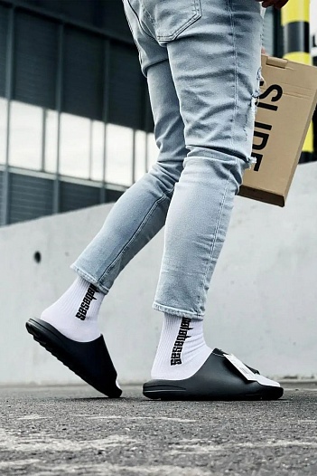 Шлепанцы Adidas Yeezy Slide - Core Black   