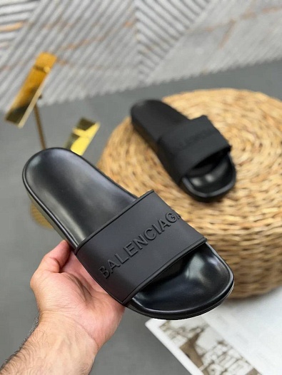 Мужские шлёпанцы Balenciaga embossed-logo   