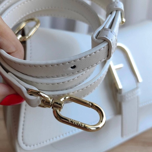 Кожаная сумка Furla Flow Mini 25x18 см   