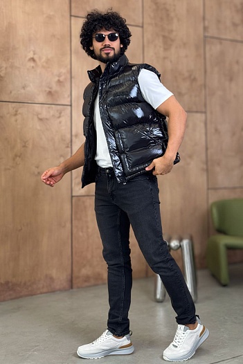 Мужской чёрный жилет Hugo Boss   