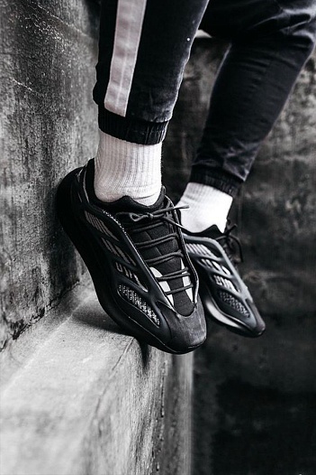 Кроссовки Adidas Yeezy Boost 700 V3 "Alvah"   