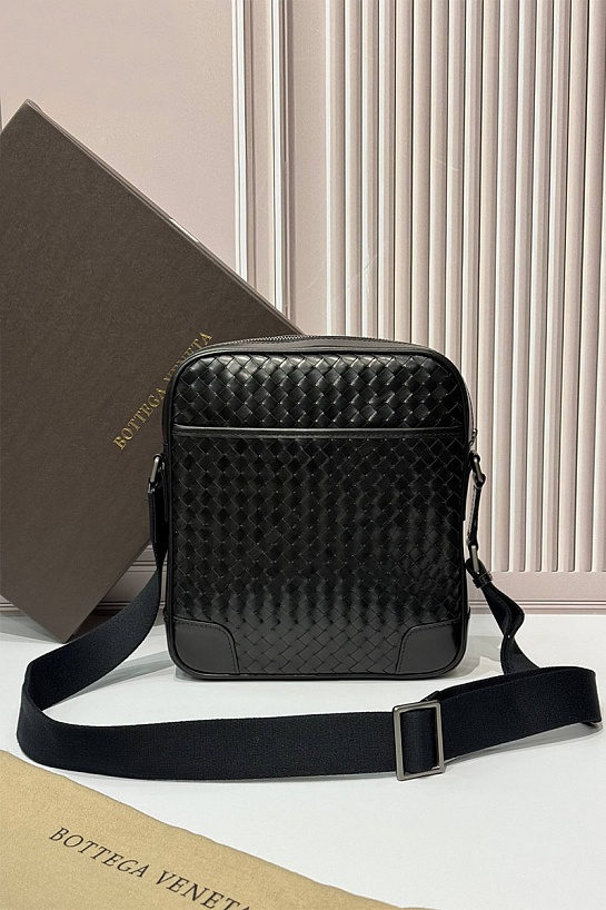 Кожаная сумка Bottega Veneta Intreccio premium 27x24x7 см