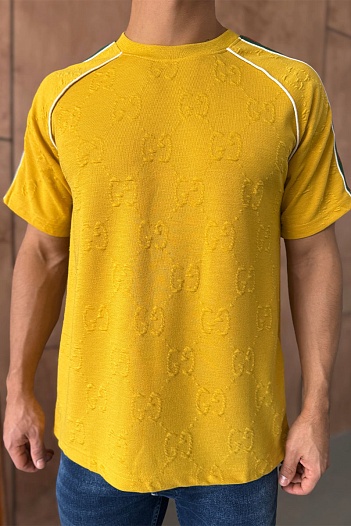 Жёлтая оверсайз футболка Gucci logo all-over embossed   