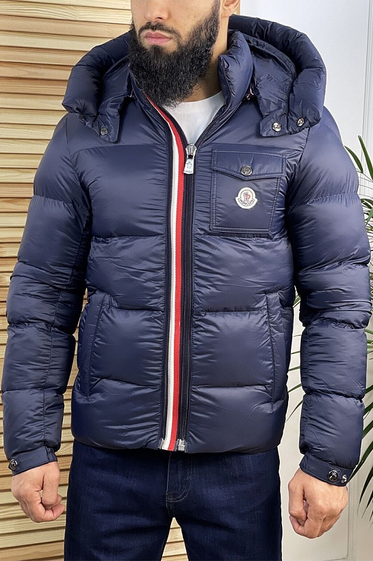 Мужской тёмно-синий пуховик Moncler