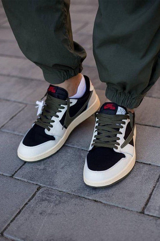 Кроссовки Travis Scott x Nike Air Jordan 1 Low OG "Olive" Premium