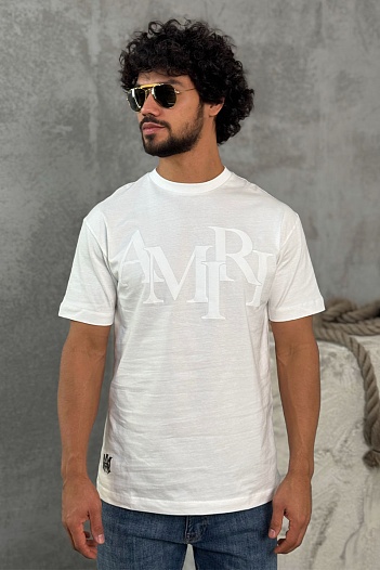 Футболка белого цвета Amiri staggered logo   