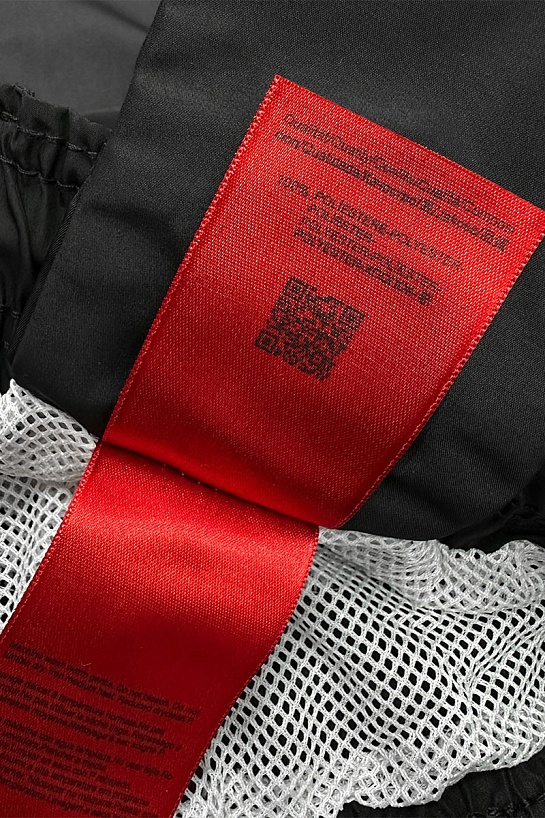 Мужские чёрные шорты Hugo Boss Dugo logo-embroidered